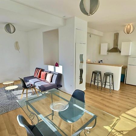 Wonderhost, Au Coeur Du Quartier Du Chateau โป ภายนอก รูปภาพ